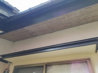 軒天捲りました