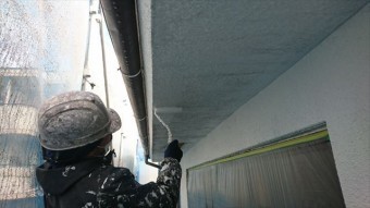 塩尻市外壁塗装屋根カバー下塗り3
