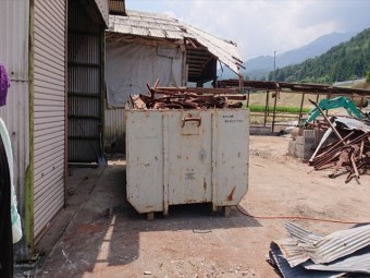 長野県飯島町牛舎解体15