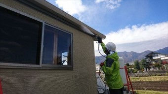 駒ヶ根市赤穂ALC外壁洗浄2