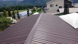 ガルバリウム鋼板葺き替え完成です①