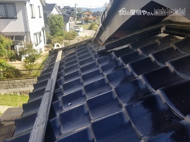 のし瓦を撤去します