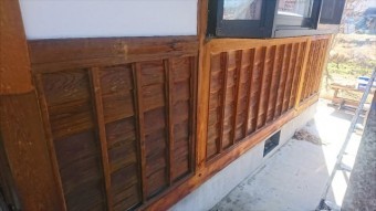 駒ヶ根市下平腰壁アク抜き7