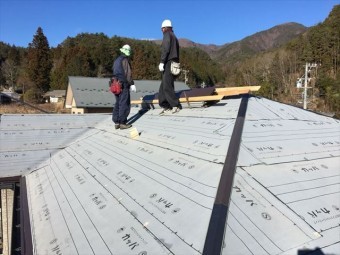 板金工事開始です