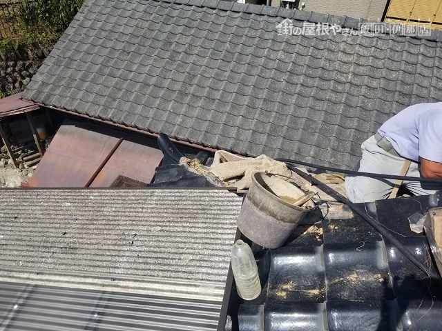 既存隅棟撤去していきます。