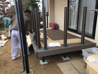 組み立て中