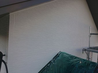長野県駒ヶ根市外壁屋根塗装中塗り2