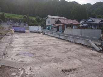 長野県飯島町スレート牛舎解体後半2