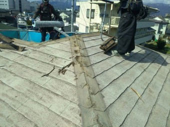 下地木部を撤去します