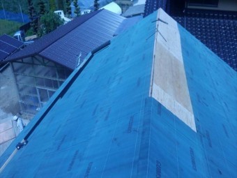 長野県飯島町蔵屋根葺き替えルーフィング貼り6
