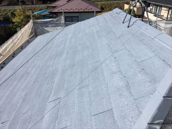 下塗り後の屋根