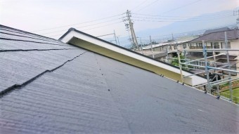 スレート屋根(コロニアル)の塗装完成です