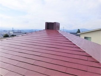 コロニアル スレート屋根塗装完成しました。