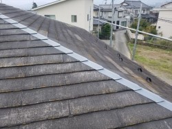 スレート コロニアル屋根施工前です