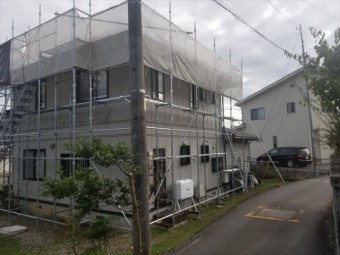 屋根塗装の足場設置