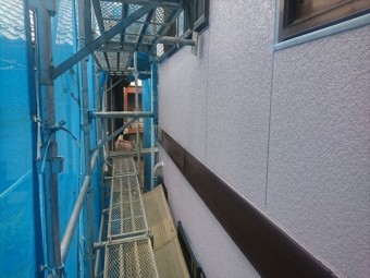 喬木村屋根外壁塗装外壁上塗り4