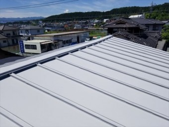 037_屋根_下塗り_-_施工中_R