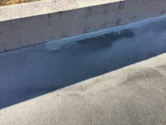 下地補修してます