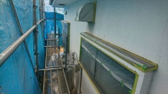 塩尻市屋根カバー外壁塗装養生1