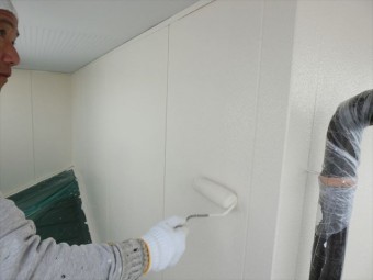 下塗り中