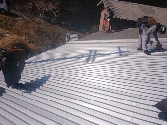 下條村倉庫屋根カバー16