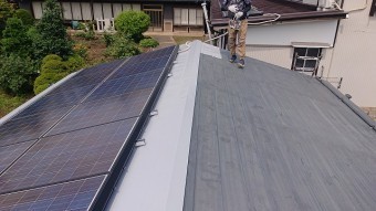 飯田市大瀬木倉庫屋根遮熱中塗り3