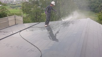 飯田市北方屋根外壁塗装 洗浄2