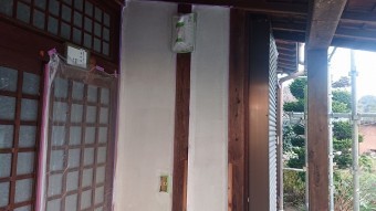 飯田市下久堅外壁塗装下塗り1