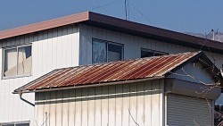 松川町トタン屋根洗浄3