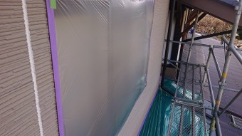 松川町外壁屋根塗装養生作業1