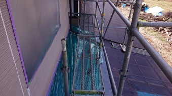 松川町外壁屋根塗装養生作業2