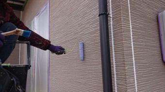 松川町外壁屋根塗装下塗り5