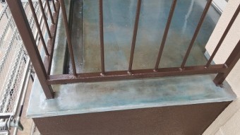 ウレタン防水施工開始です。プライマー塗布しました②