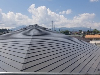 屋根完成です