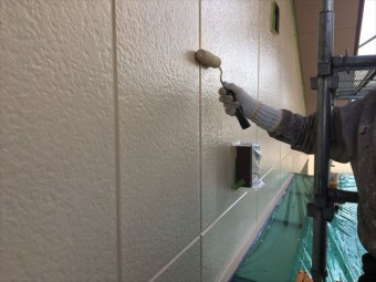 2階部分塗装上塗り