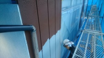 駒ヶ根市外壁塗装金属中塗り1