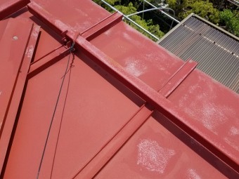 塗装前のトタン屋根です①