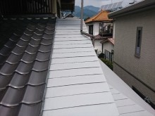 飯田市黒田 数寄屋屋根塗装中塗り2