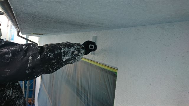 塩尻市外壁塗装屋根カバー下塗り2