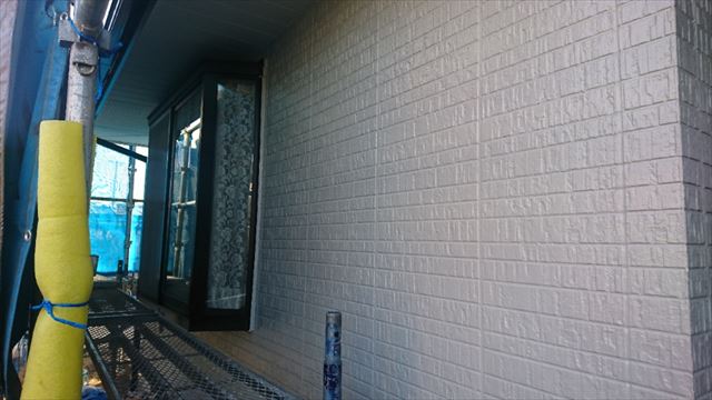 駒ヶ根市外壁ベランダ中塗り3