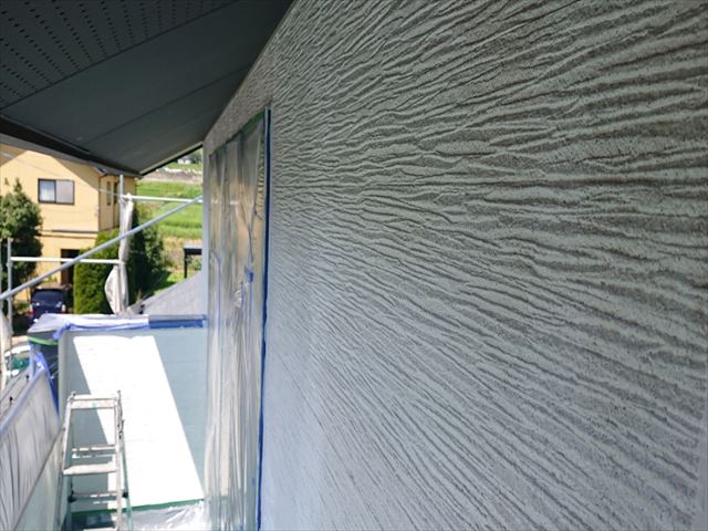 長野県駒ヶ根市外壁屋根塗装シーラー外壁6