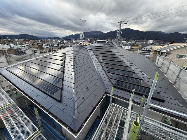 飯田市で長持ちする遮熱フッ素塗料「スーパーシャネツサーモF」を用いた屋根塗装
