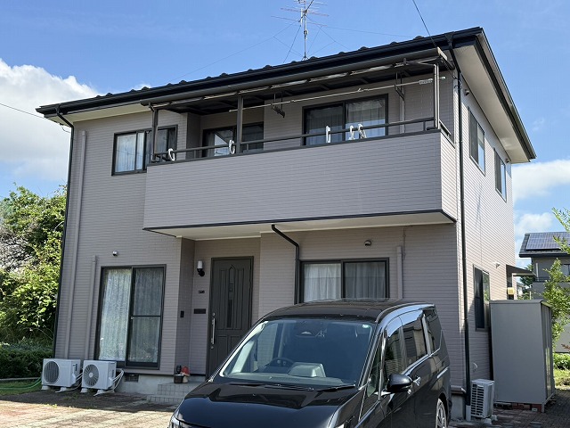 飯田市でサイディング外壁の著しい劣化が目立っていた住宅の塗装工事完成後出来栄え