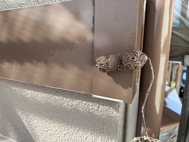 飯田市で塗膜剥がれが目立つ幕板や破風板への塗装により保護機能を回復