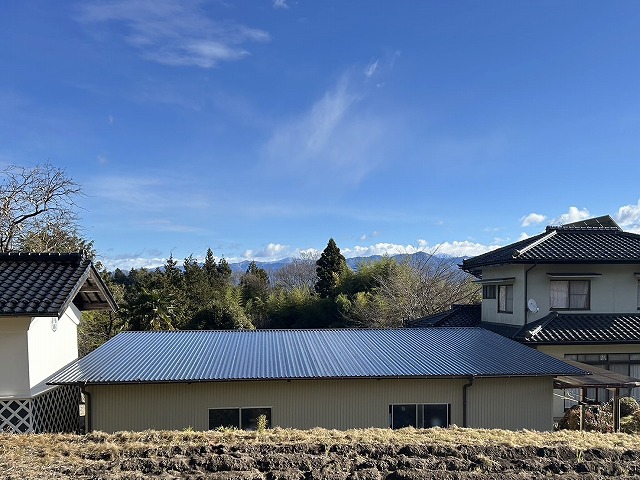 下伊那郡下條村で激しくサビていた倉庫折板屋根への塗装メンテナンス完成後の仕上がり