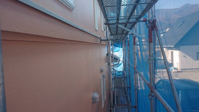宮田村三井ホーム外壁修繕　外壁上塗り1