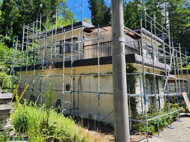 阿智村でおこなっているセキスイハイムパルフェの屋根塗装が完成しました