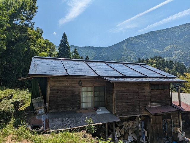 長野県南信濃村トタン屋根塗装上塗り2