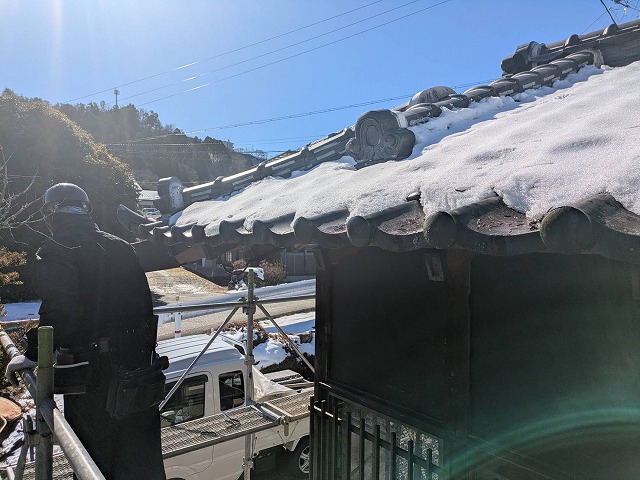 劣化で変形や破損があった雨樋の取り外しが完了