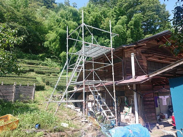 長野県南信濃村トタン屋根塗装足場作業